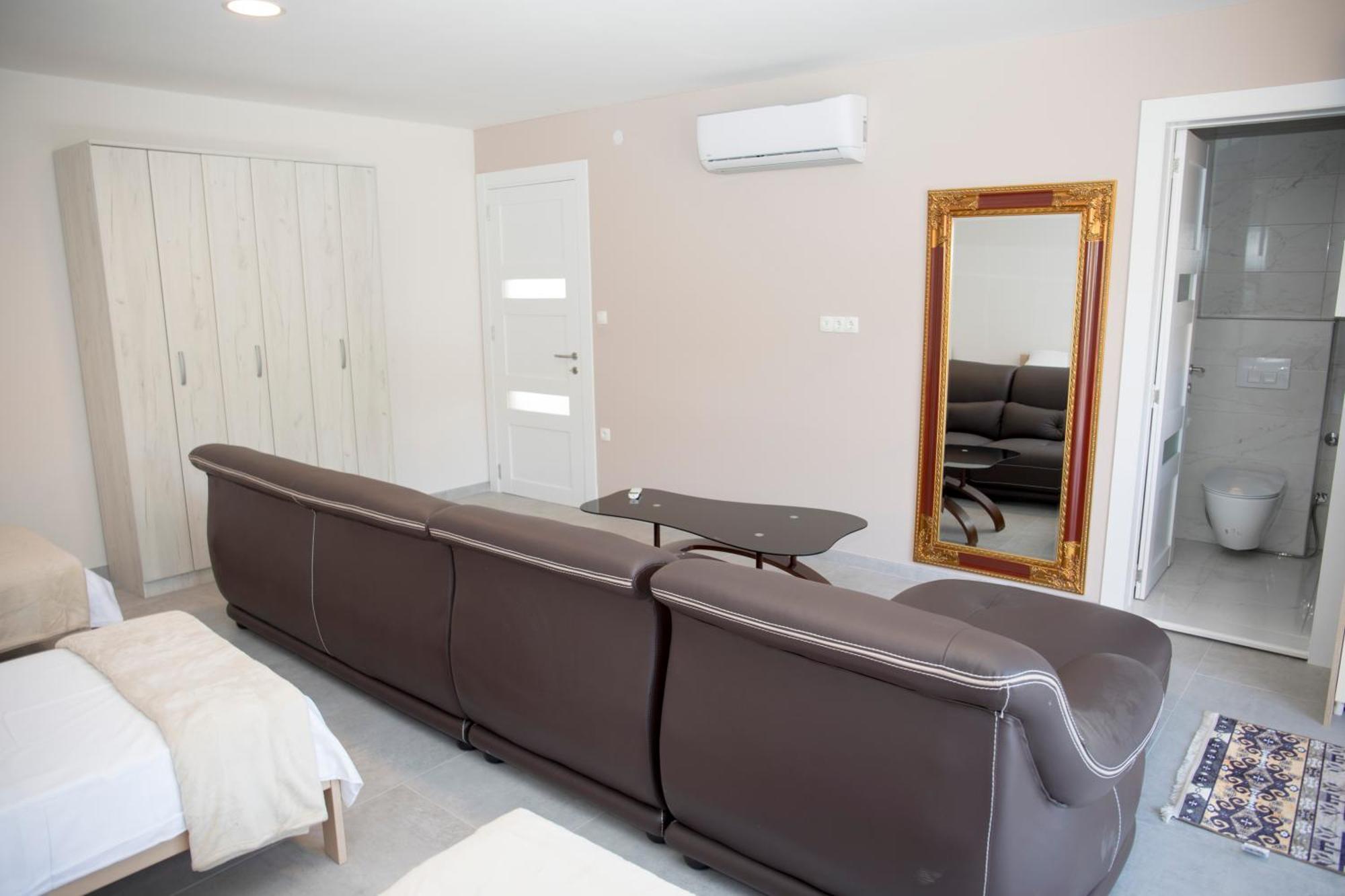 Kovac Riverfront Apartments 모스타르 외부 사진